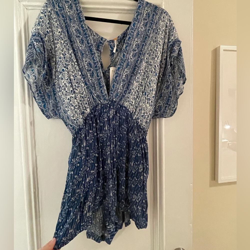 Blue Batik print Free People romper, NWT size small